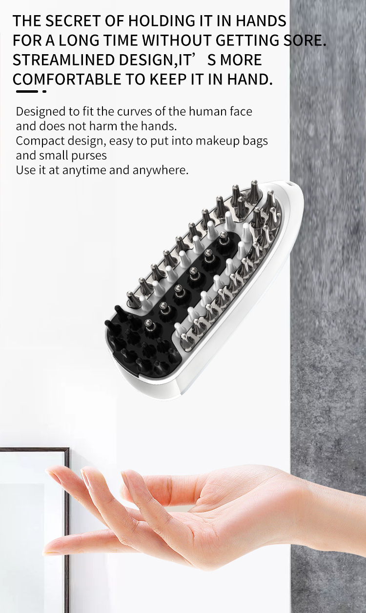 Electric liquid applyingmassage comb